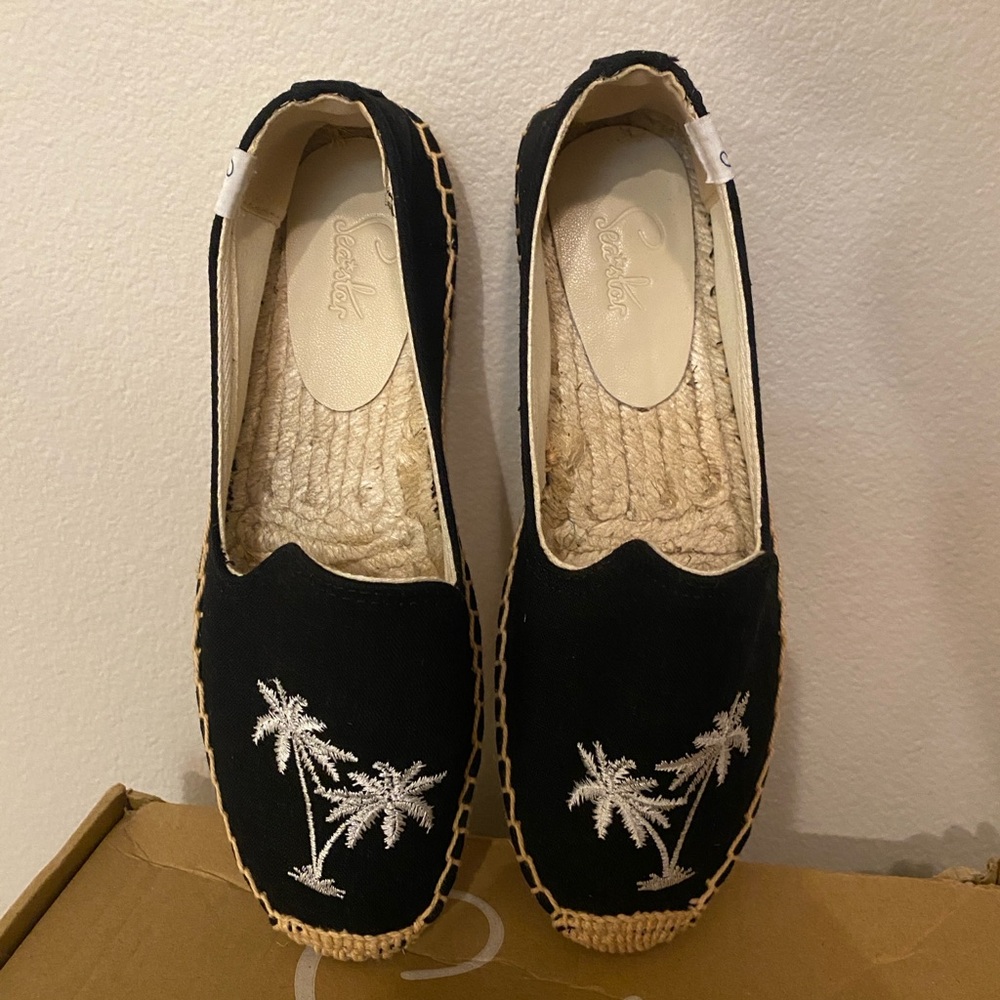 Black Espadrilles with Palm Tree Embroidery